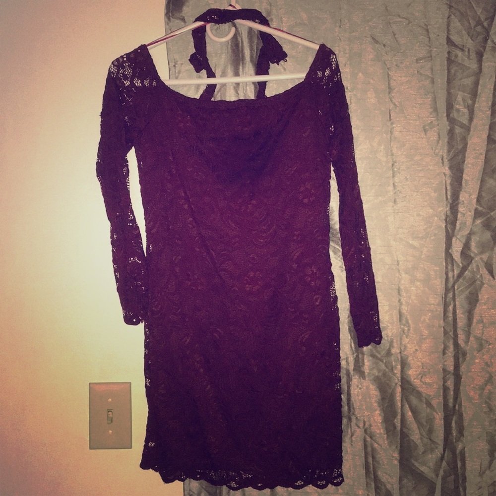 OFF THE SHOULDER dress W/ CHOKER